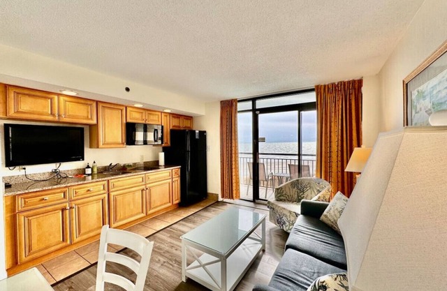 Tropical Resort 1BR 307