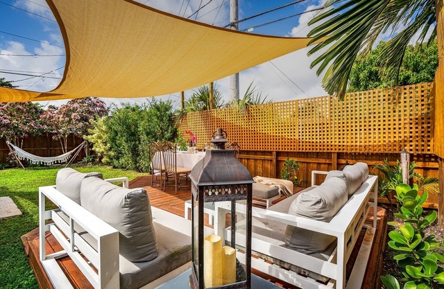 Tropical Retreat. Stunning Home in North Miami Beach.