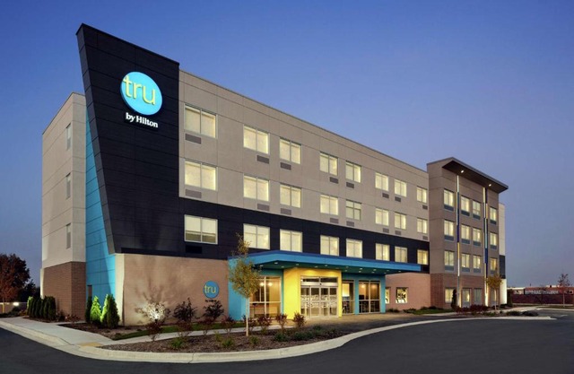 Tru By Hilton Milwaukee Brookfield