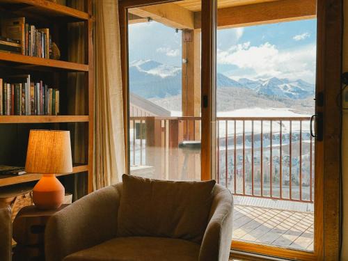 True Ski-In & Out, Panoramic Mtn Views, 3Bdm