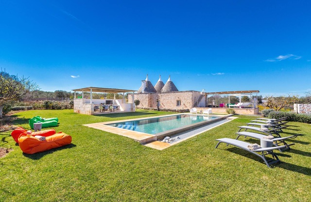 Trulli Almaviva by Perle di Puglia