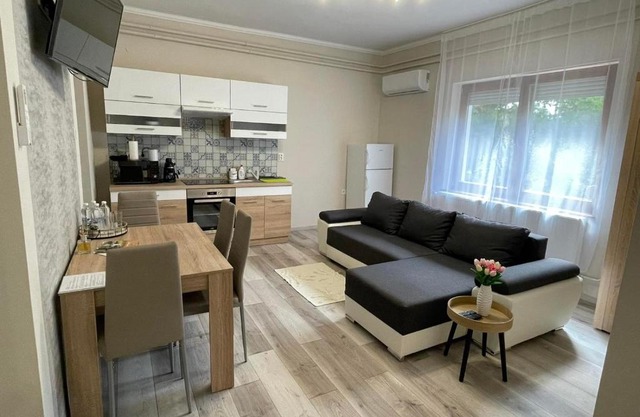 Tulipán Apartman