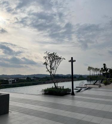 Tulip Residence Modern Stay