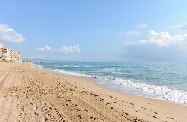 TURIA - Modern apartment on the beachfront