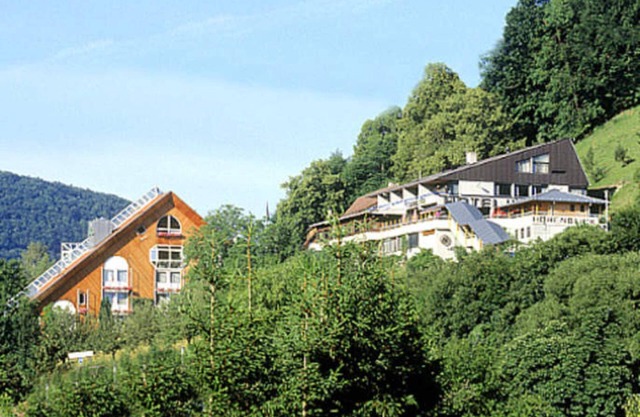 Twin room with toilet and shower - AKZENT Hotel Restaurant Höhenblick