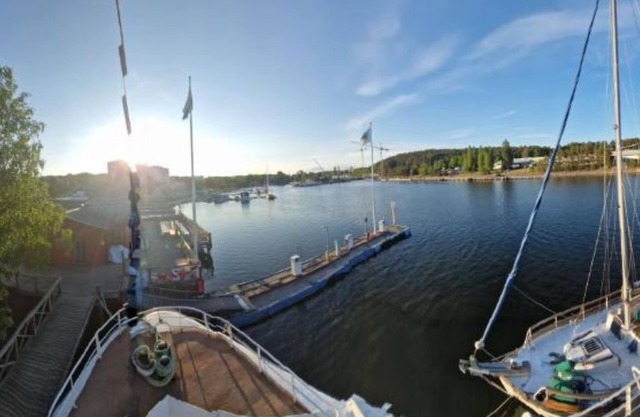 Twin Room with Lake View Yacht
