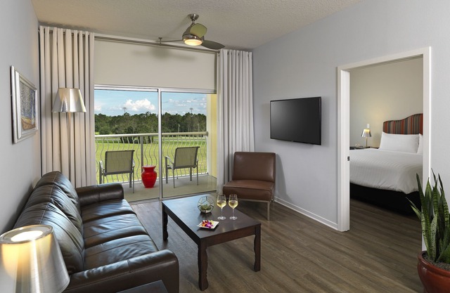 Two-Bedroom Apartment near Disney