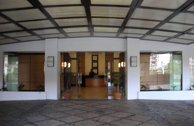 Two-Bedroom Apartment near BGC