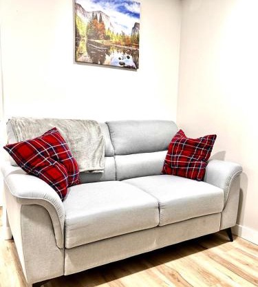 Two Bedroom Basement Suite With Private Entrance & Free Parking