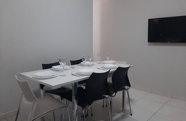 Two Bedroom Near University and Ministries