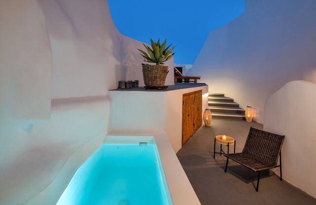 Two bedroom suite with Outdoor hot tub (Ambelos) @ Aegean Mist Suites