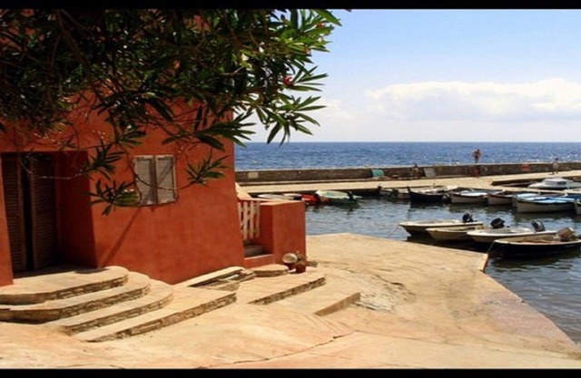 Two rooms + terrace, sea view, Erbalunga harbor