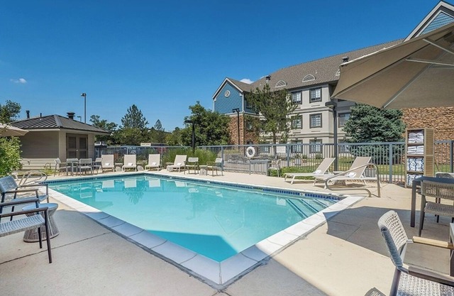 Two Spacious Suites Near Park Meadows w/Pool Access | Complimentary Breakfast