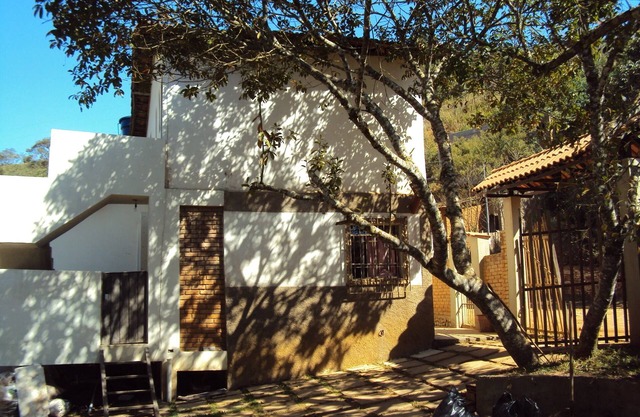 Two storey house for rent in Ibitipoca