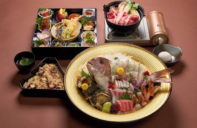 Twostory twin villa with half board Golf course/Takehara Hiroshima