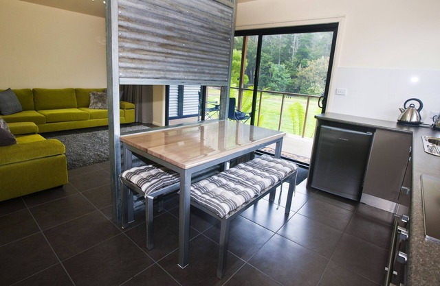 Tyenna River Cottage