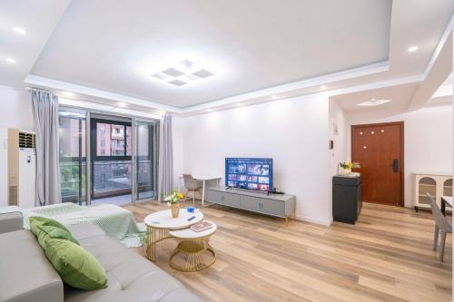 Tyms Luxury 4BR 2BA APT Xintiandi Riverside Garden