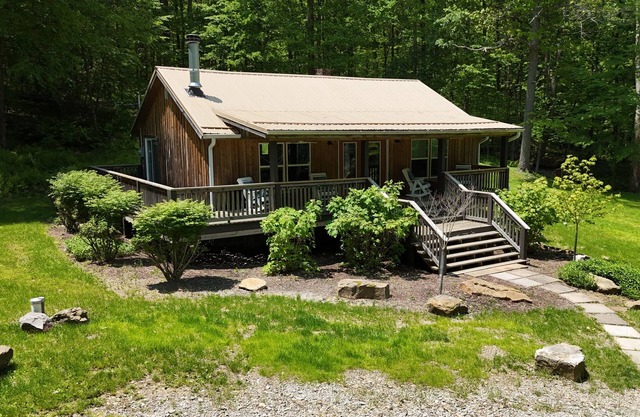 Uber Private, Luxury Cabin minutes from downtown Ohiopyle