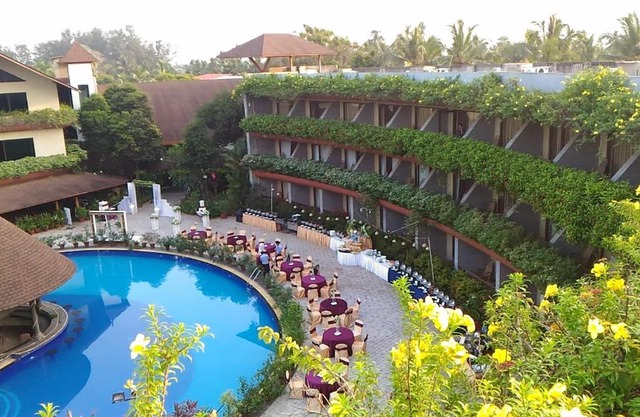 Uday Suites - The Airport Hotel