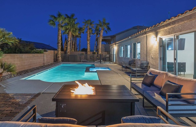 Ultimate Family Getaway! Salt Water Pool Spa Arcade