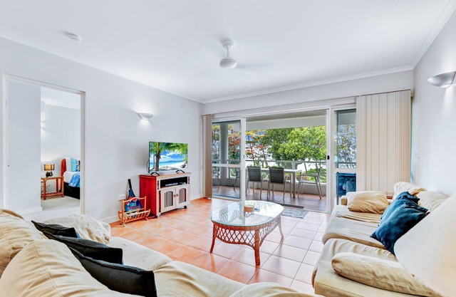 Ulysses One ~ Beachfront Escape ~ 2 Bedroom Spacious