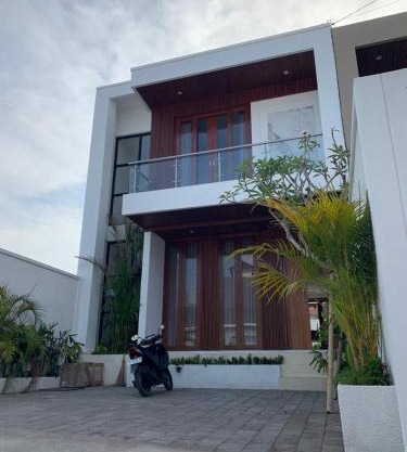 Umara Villa III