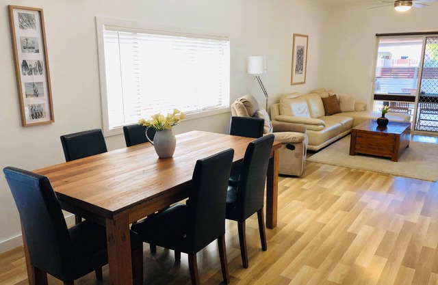 Umina Beach House - 6 minutes walk to the beach
