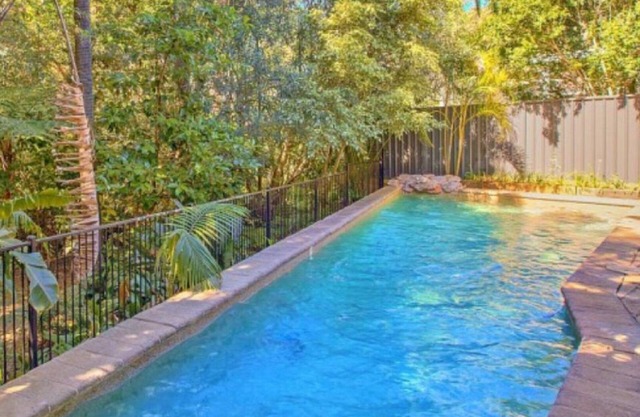 UMINA BEACH HOUSE - INGROUND POOL