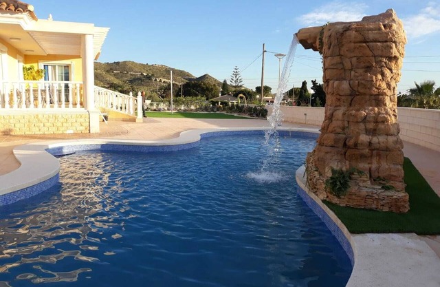 Un oasis de paz a 7 km. de la playa y a 3 Km de la montaña.
