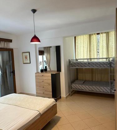 Under Pines - Beach Apartment