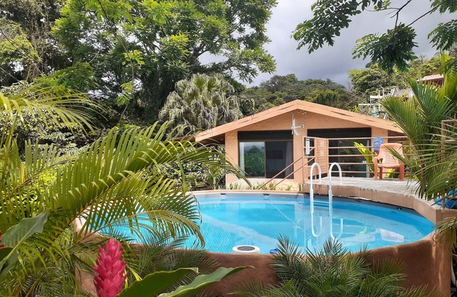 Unique Jungle Villa for 5, Fantastic Views, Jacuzzi Hot Tub & Private Pool!