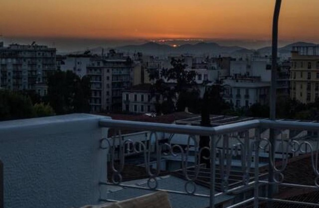 Unique 100m2 penthouse with breathtaking cityview!