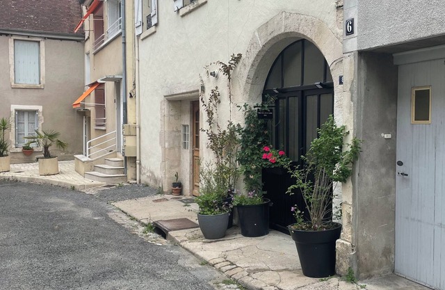Unique and luxurious apartment located in the heart of La Charité sur Loire.