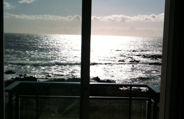 Unique and rare: studio directly on the sea