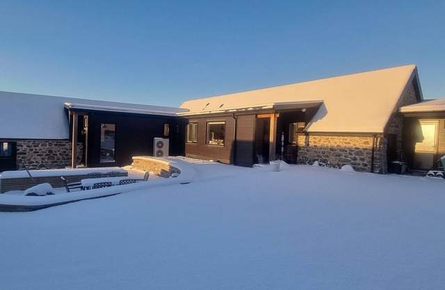 + Unique Barn with Mountain Views +
