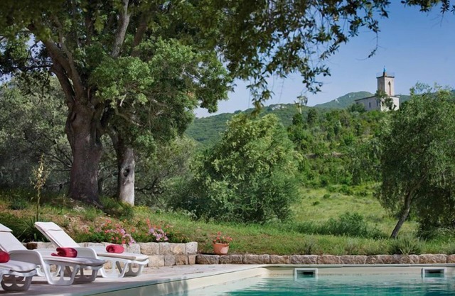 Unique - Character house between sea and Montagne-Private Pool