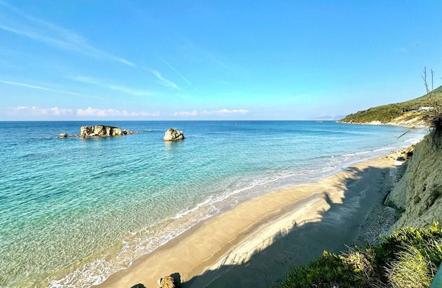 Unique view/Seaside/absolute privacy 2 bedrooms villa among the olive groves.