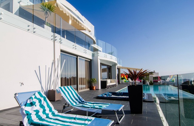 UNIQUE VILLA 10 people Ultra LUXE