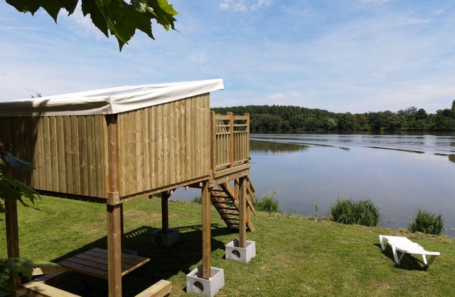 Unusual cabin for adventurers, breakfast and lake view!