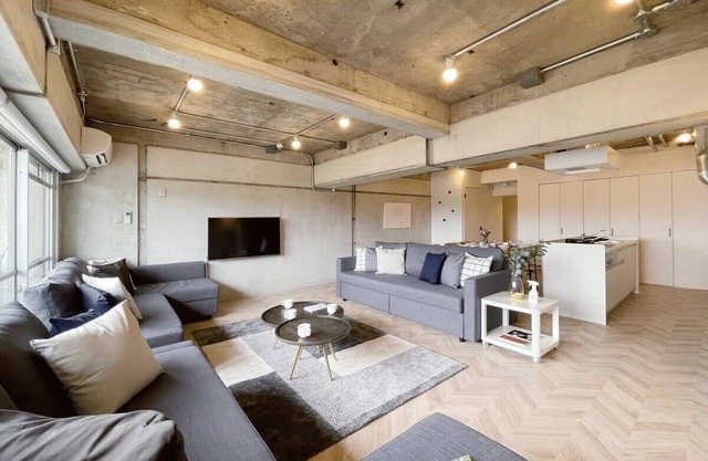 Up to 10p 1 min Peace Park, Wonderful huge house !