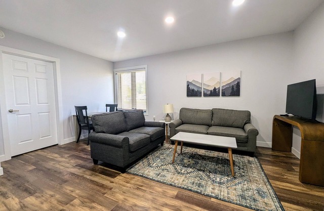 Updated apartment at Mid North Flats!