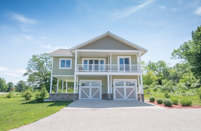 Updated Bear Lake Home Across from Lake