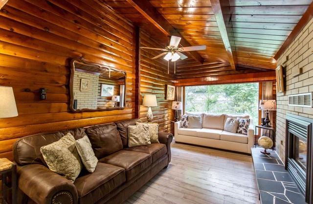 Updated Cabin At Cultus Lake That Is Ideal For A Family Vacation.