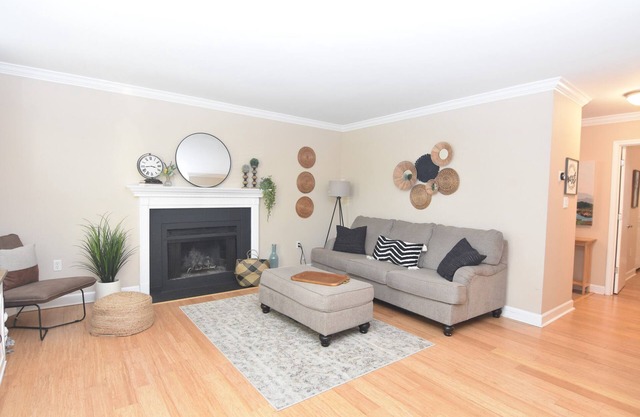 Updated Townhome near Downtown Columbia, I-26, Lexington Medical Center
