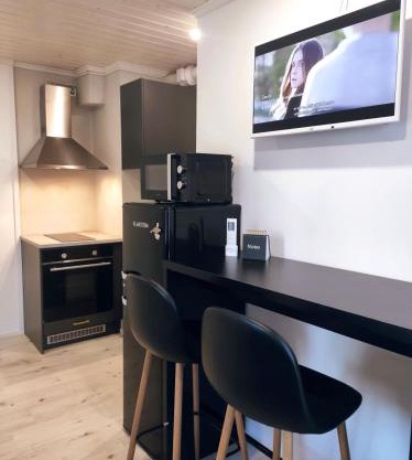 Upea moderni pieni yksiö rauhallisella sijainnilla - itsepalvelukirjautuminen - SELF CHECK-IN