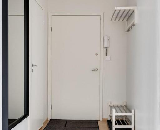 Upea remontoitu kolmio keskustassa