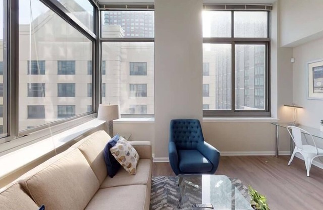 Upscale 2BR | Full Kitchen | Washer-Dryer | | by GLS