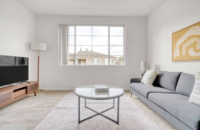 Upscale San Jose 1BR w/Gym, Pool & W/D, near WF & Costco, by Blueground