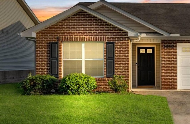 Urban 2BD Retreat - 15 mins to Dtwn Knoxville