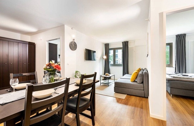 Urban Apartment with 2 Bedrooms